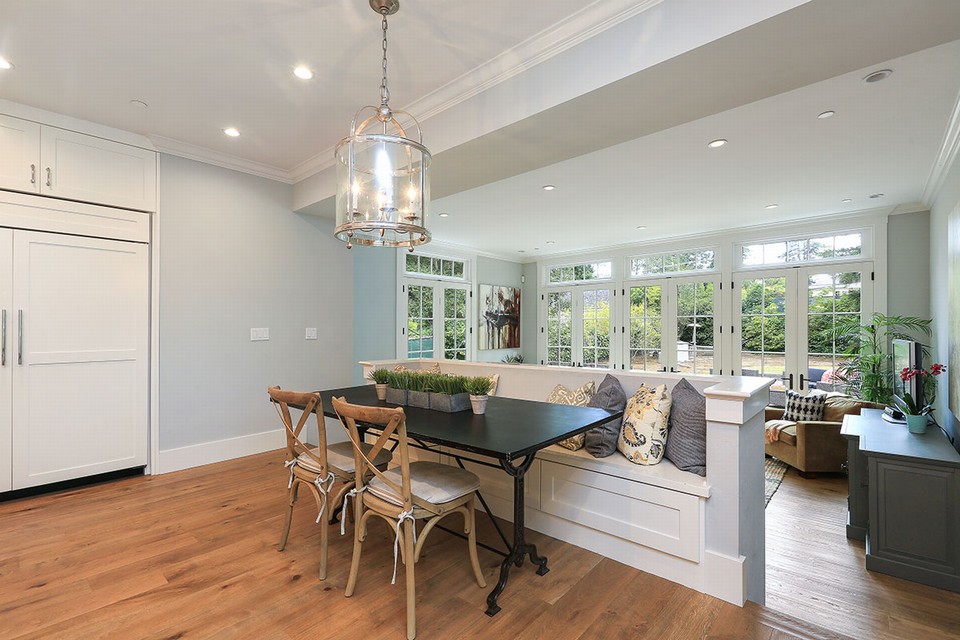 kitchen includes a family banquette & adjoining butler's pantry